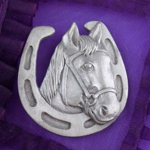 Spoontiques Pewter Horse Head & Horseshoe Brooch